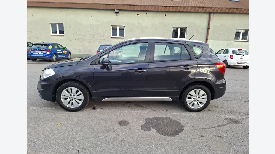 SUZUKI SX4 -