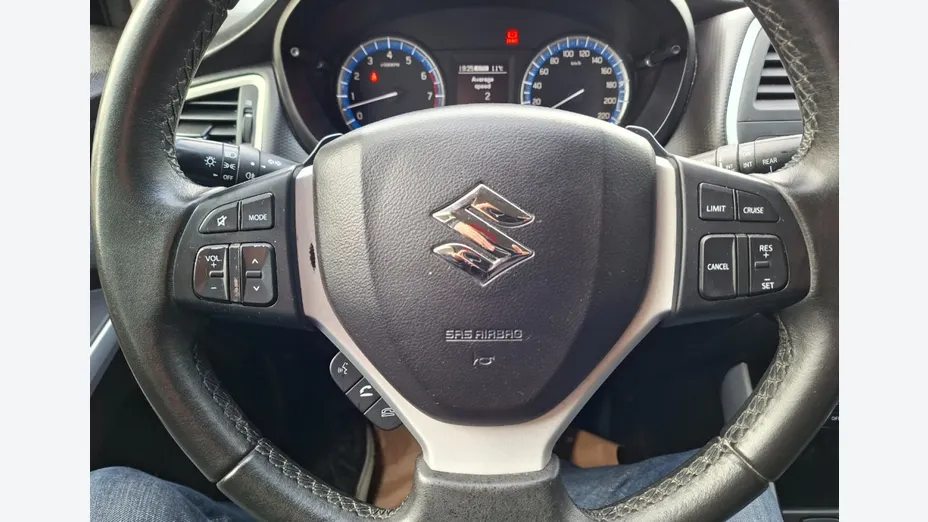SUZUKI SX4 -