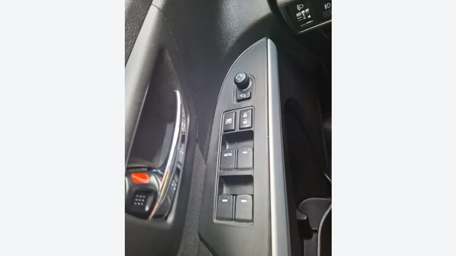 SUZUKI SX4 -