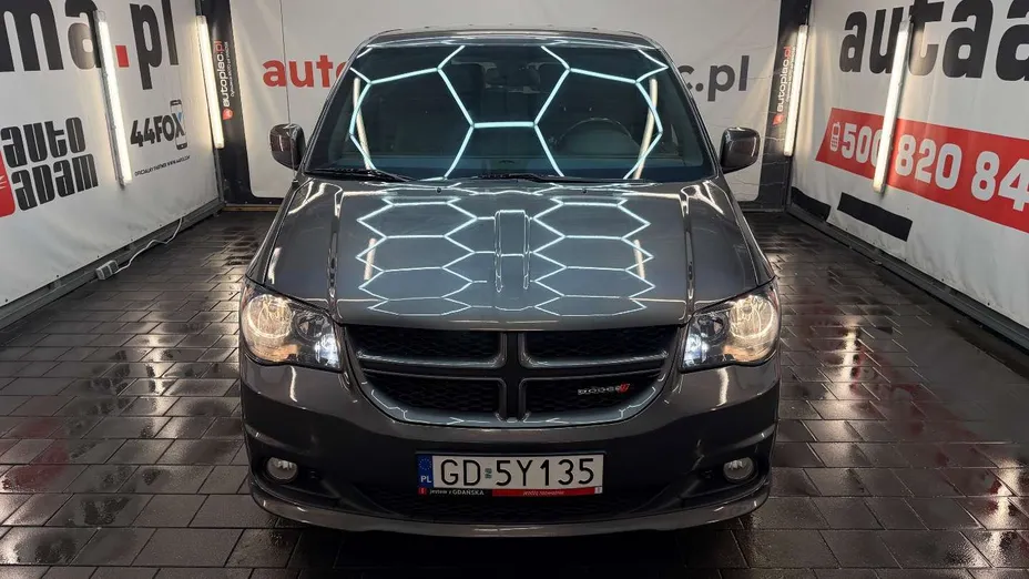 DODGE Grand Caravan -