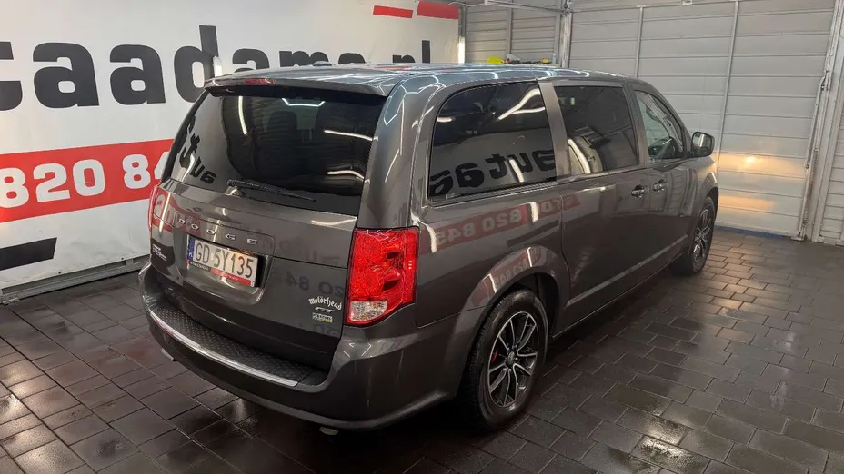 DODGE Grand Caravan -