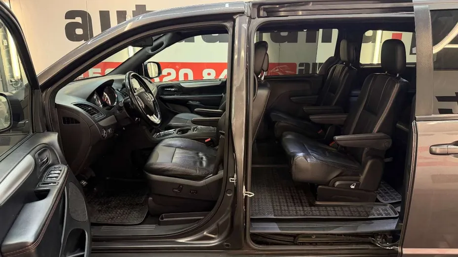 DODGE Grand Caravan -