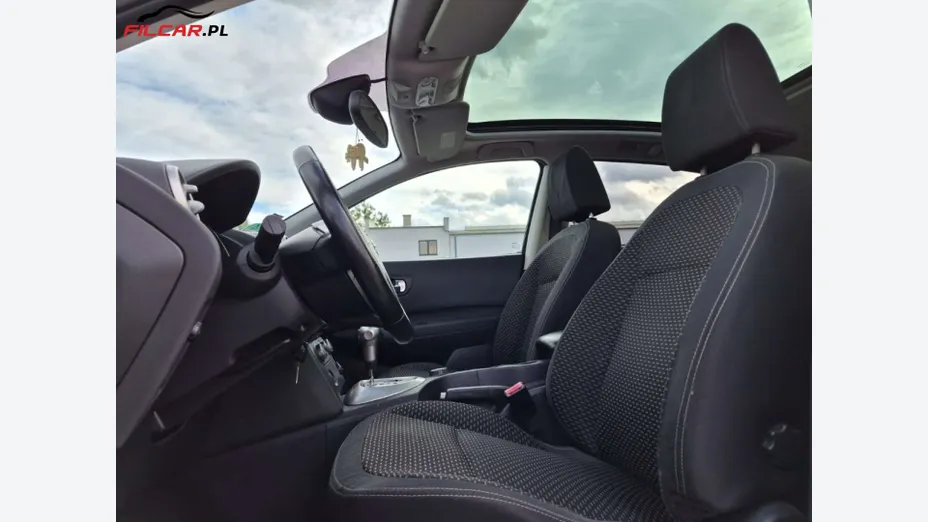 NISSAN Qashqai -