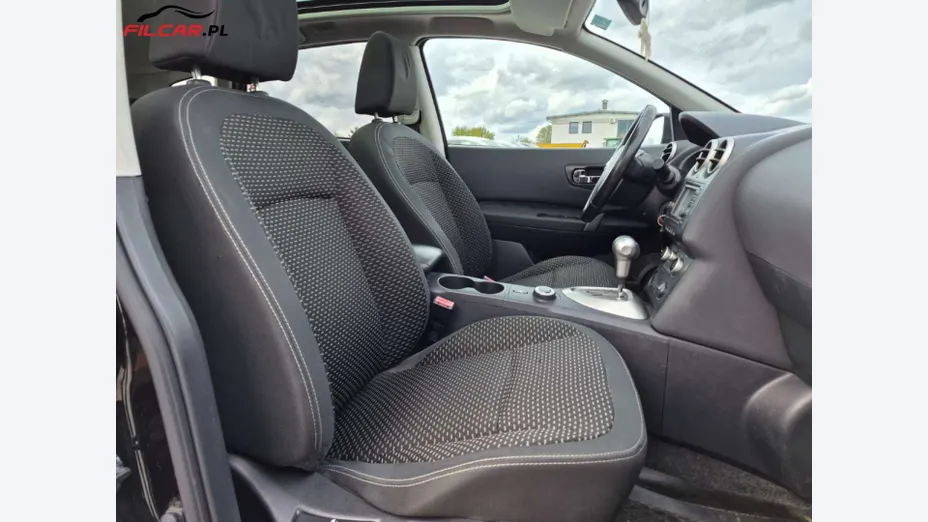 NISSAN Qashqai -
