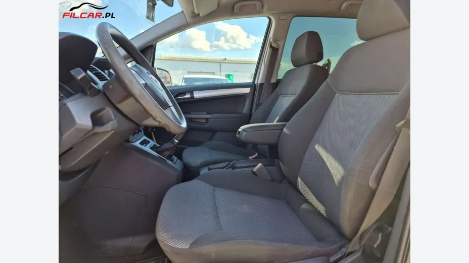OPEL Zafira -
