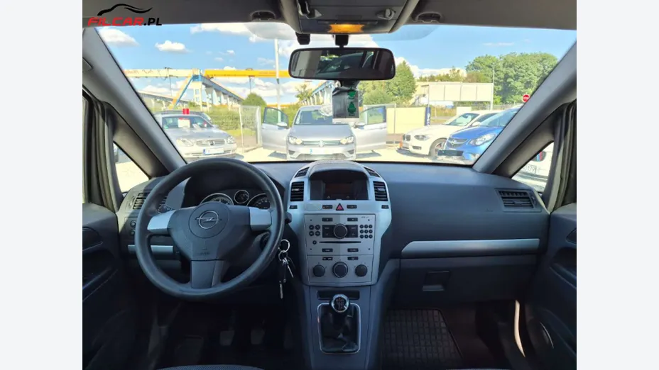OPEL Zafira -
