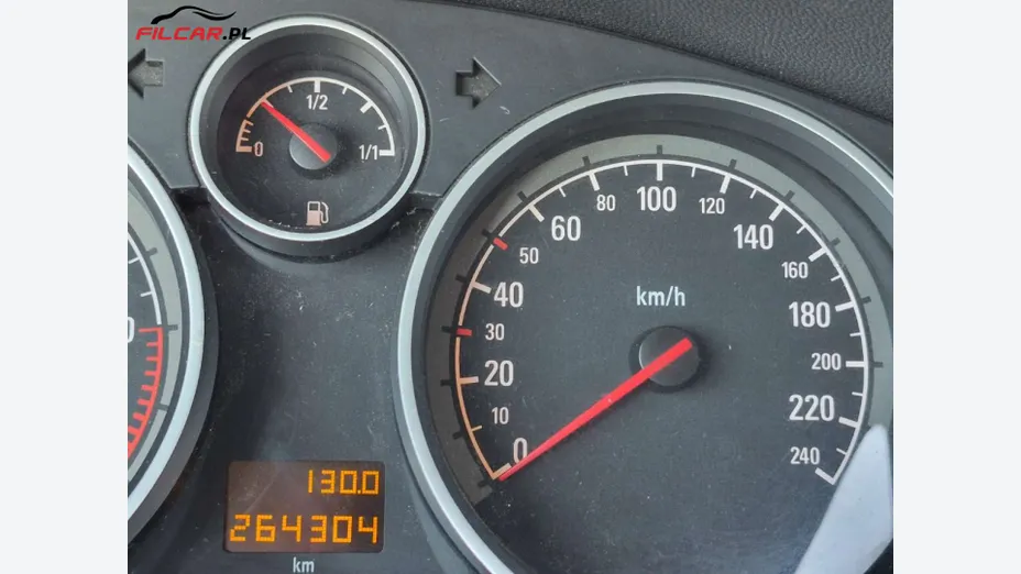 OPEL Zafira -