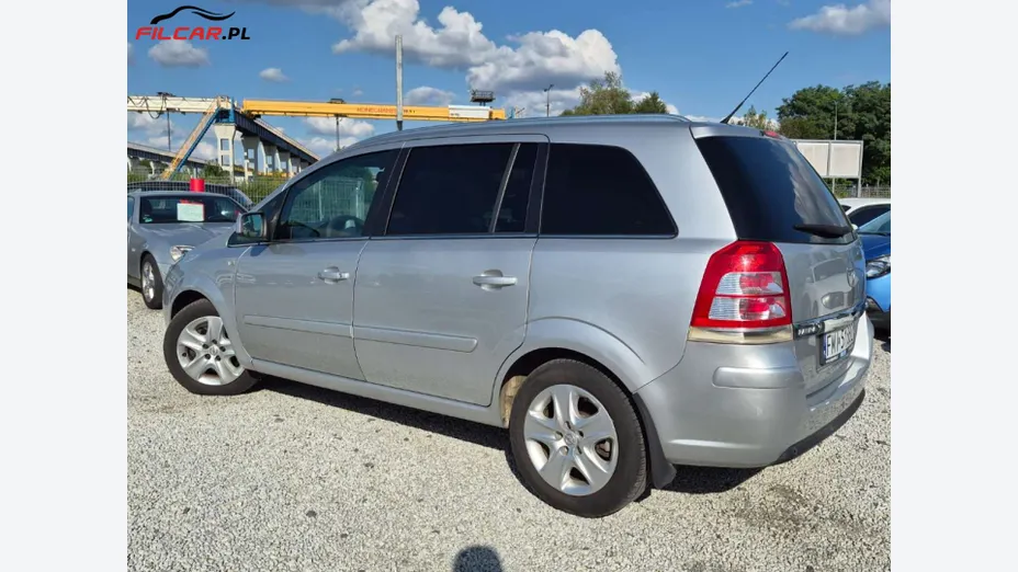 OPEL Zafira -