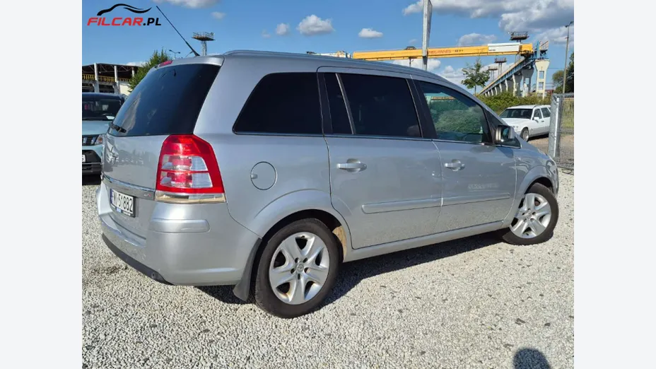 OPEL Zafira -