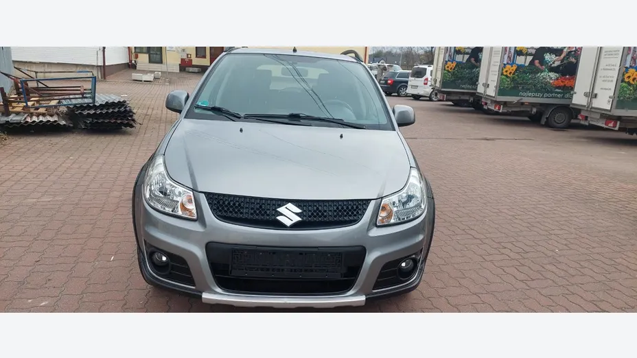 SUZUKI SX4 -