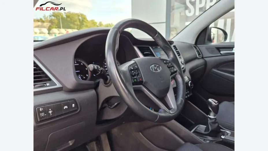 HYUNDAI Tucson -