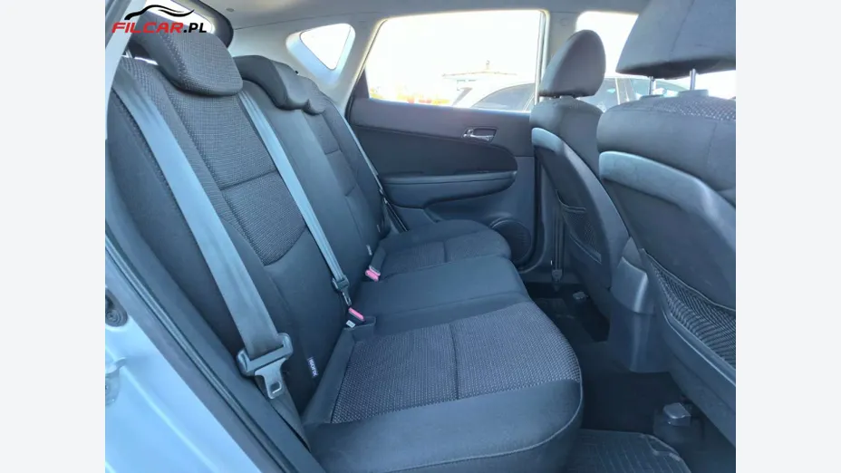 HYUNDAI i30 -