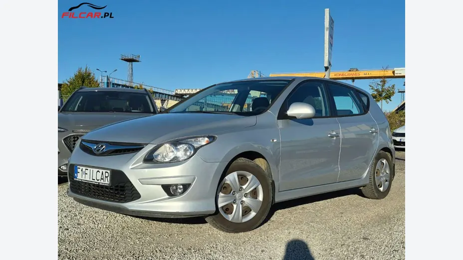HYUNDAI i30 -