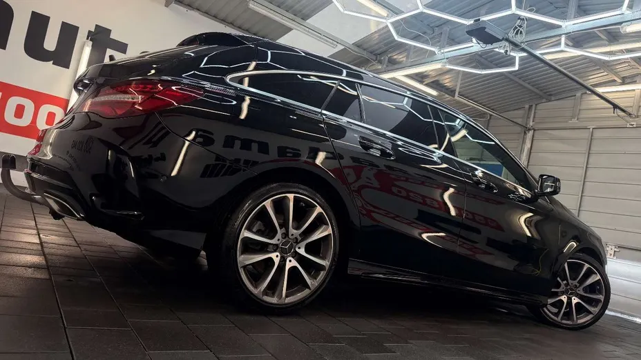 MERCEDES-BENZ CLA -