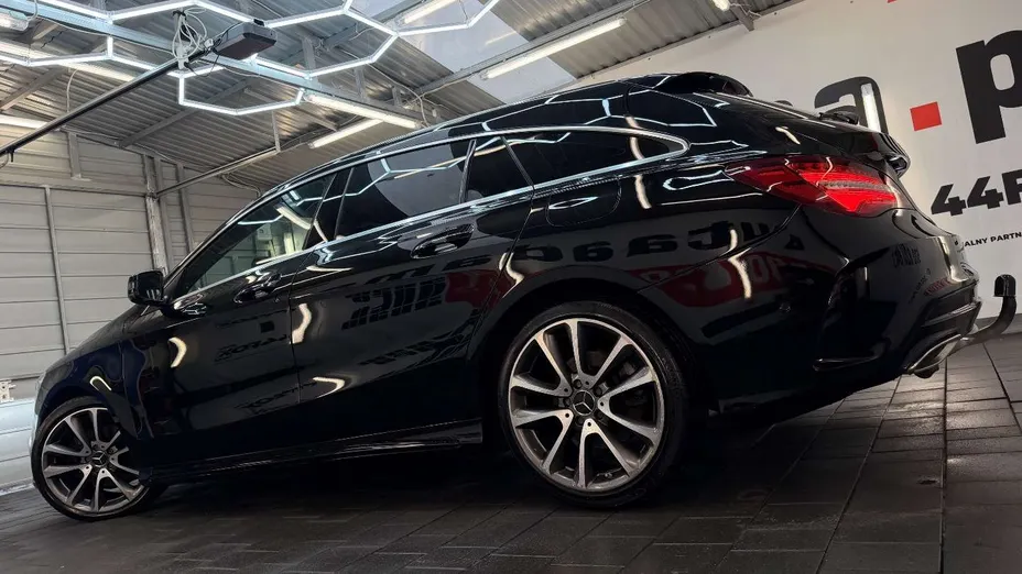 MERCEDES-BENZ CLA -