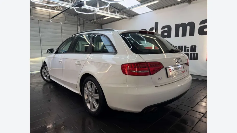 AUDI A4 Avant -
