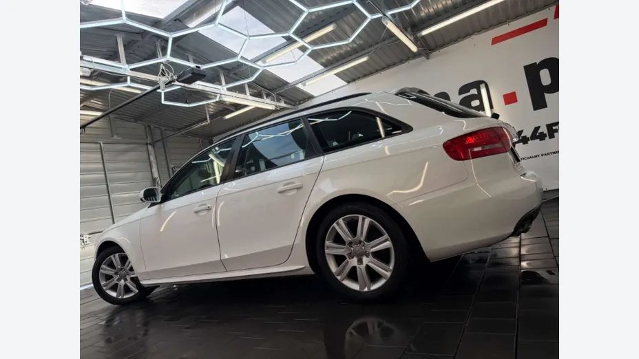 AUDI A4 Avant -