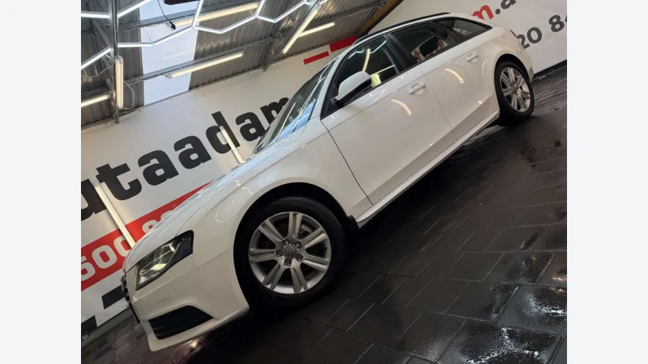 AUDI A4 Avant -