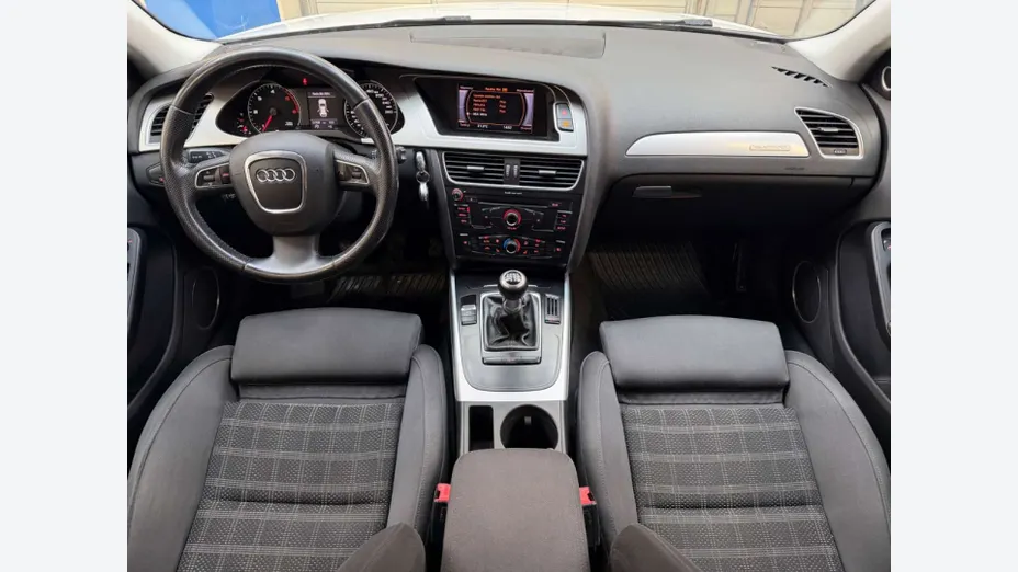AUDI A4 Avant -