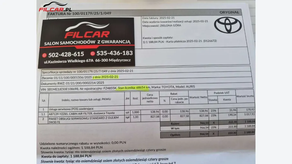 TOYOTA Auris -