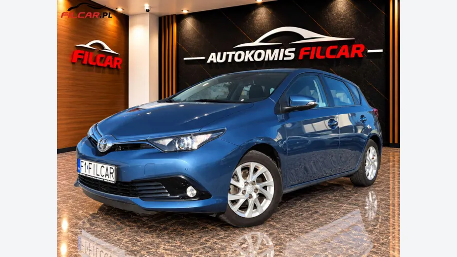TOYOTA Auris -