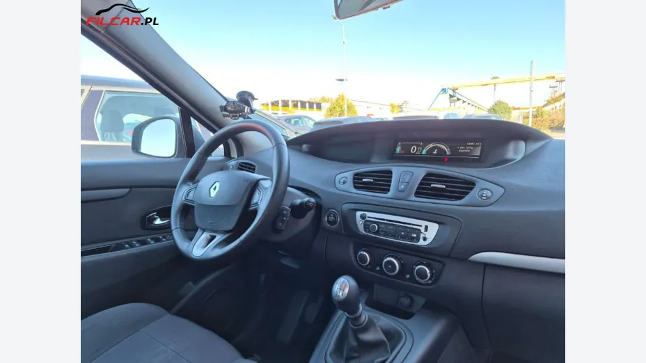 RENAULT Scenic -