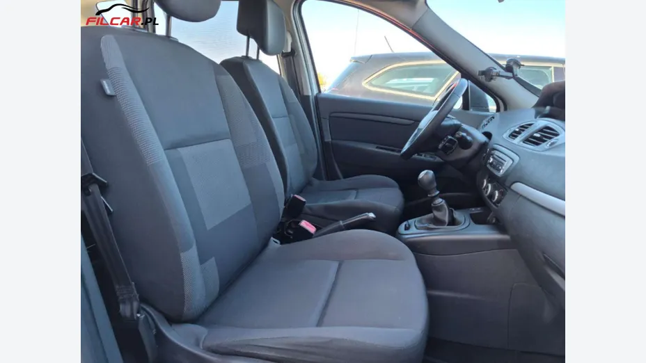 RENAULT Scenic -