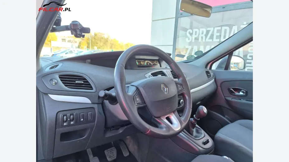 RENAULT Scenic -