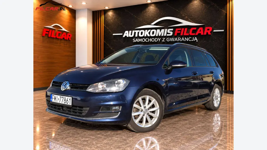 VOLKSWAGEN Golf -