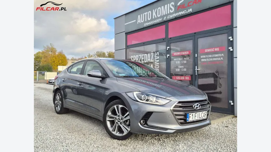HYUNDAI Elantra -