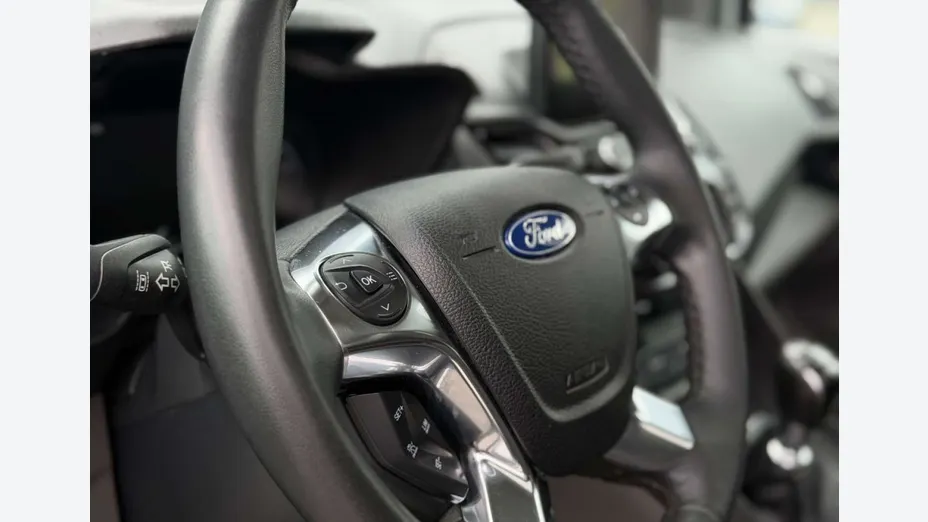 FORD Tourneo Connect -