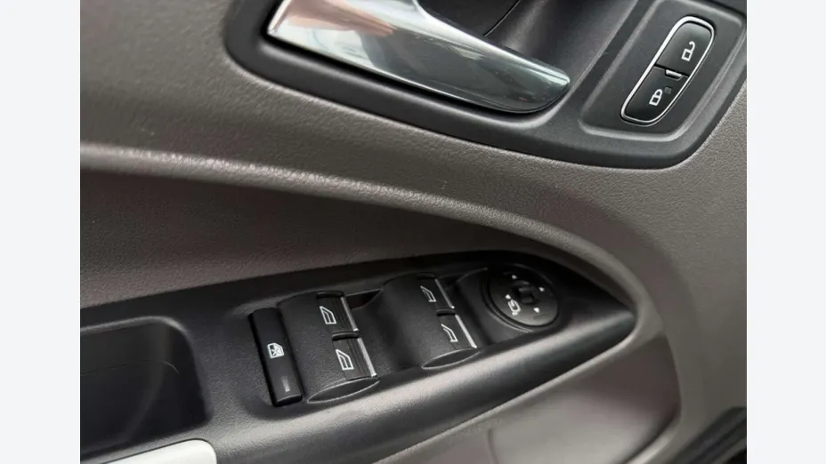 FORD Tourneo Connect -