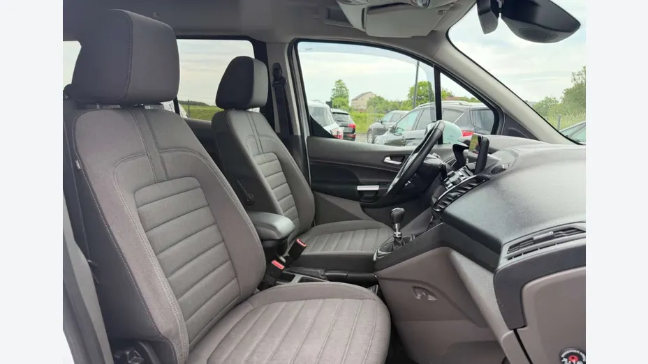 FORD Tourneo Connect -
