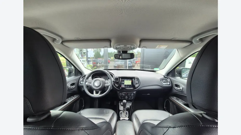 JEEP Compass -