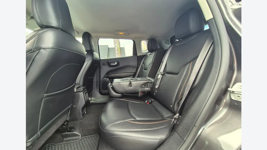 JEEP Compass -