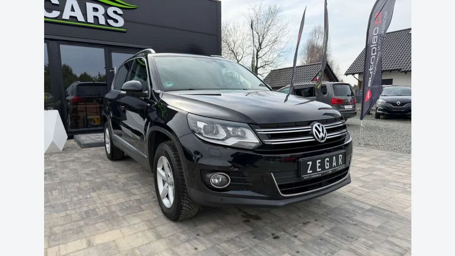 VOLKSWAGEN Tiguan -
