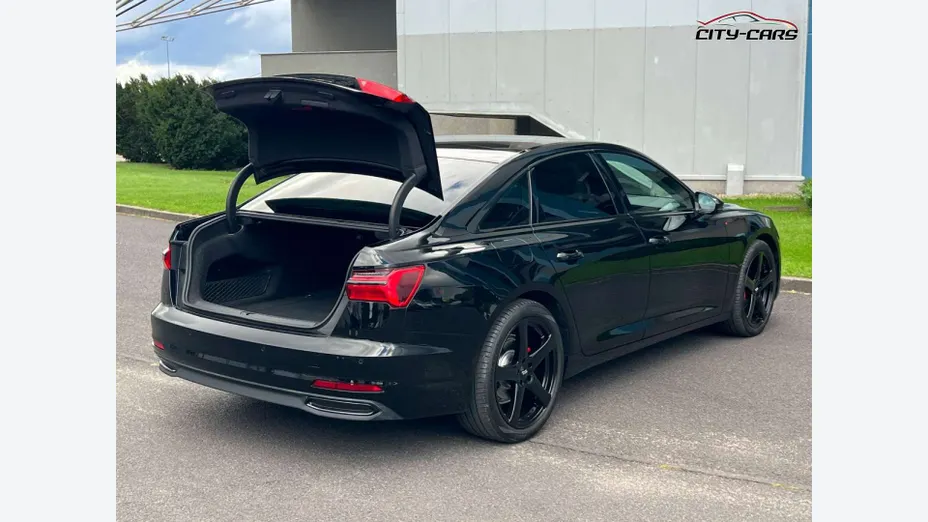 AUDI A6 -