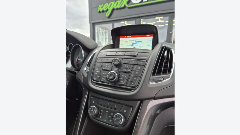 OPEL Zafira -