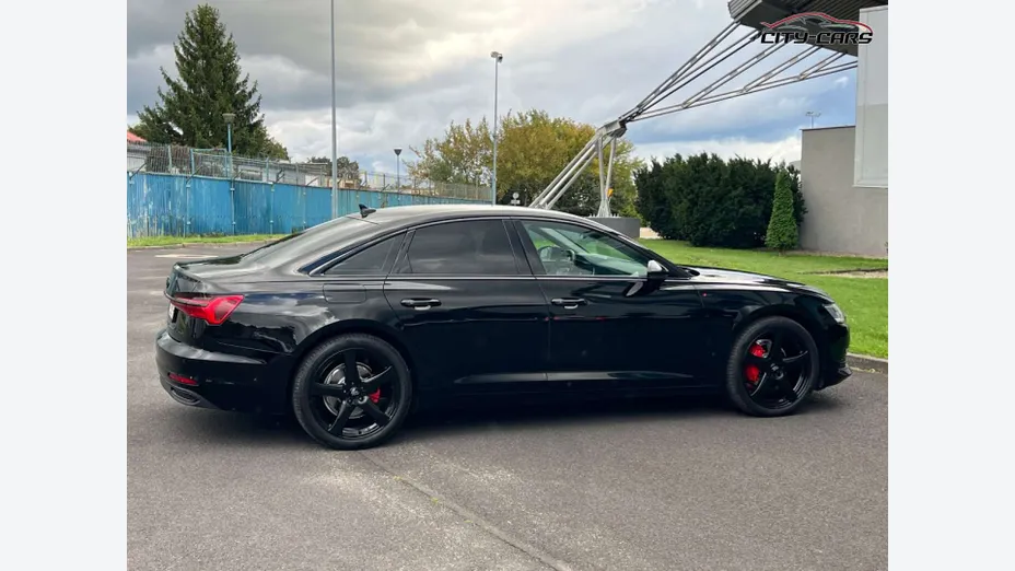 AUDI A6 -