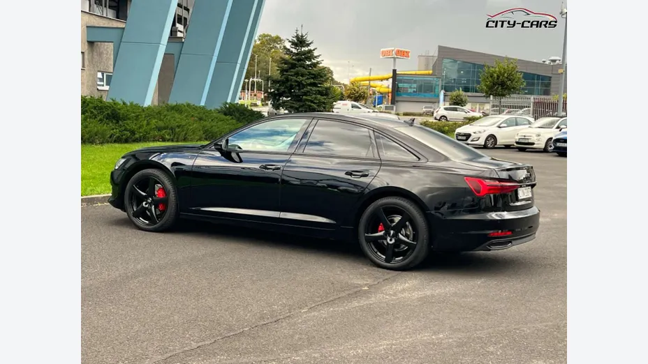 AUDI A6 -