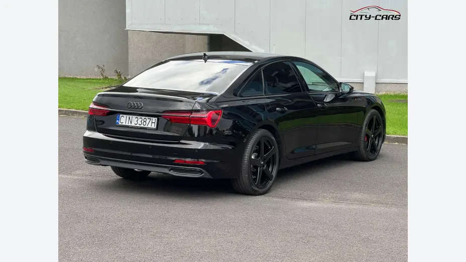 AUDI A6 -