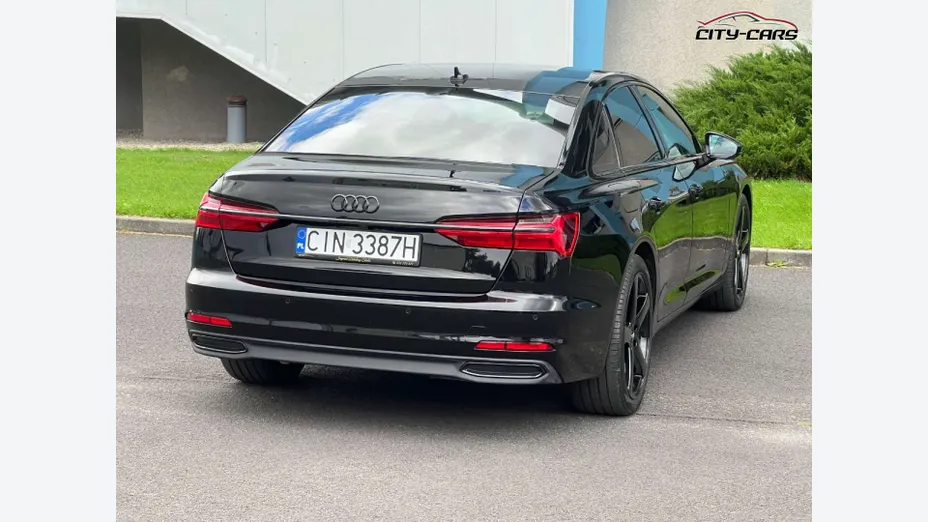 AUDI A6 -