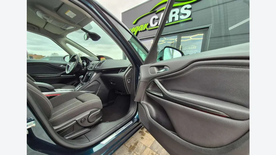 OPEL Zafira -
