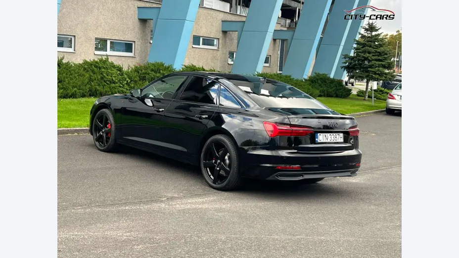 AUDI A6 -