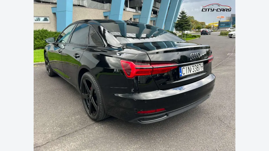 AUDI A6 -