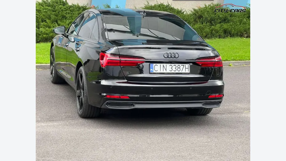 AUDI A6 -