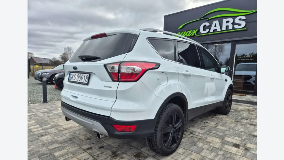FORD Kuga -