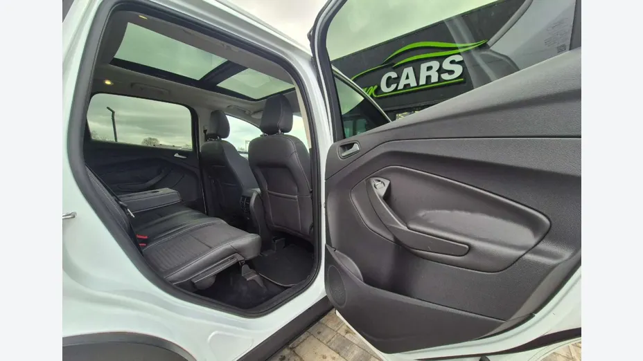 FORD Kuga -