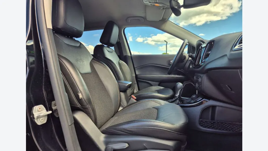 JEEP Compass -