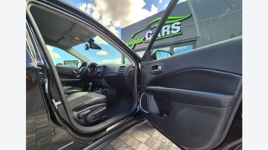 JEEP Compass -